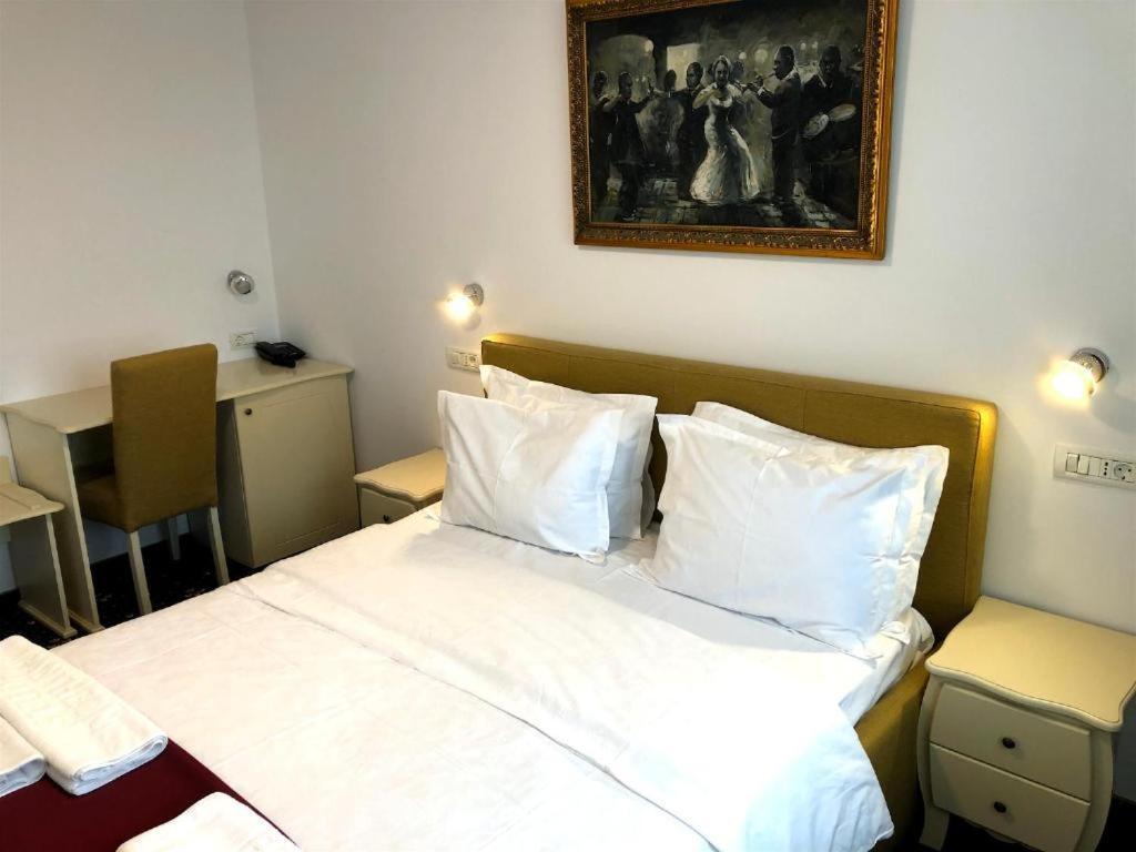 Hotel Agora Нептун Екстериор снимка
