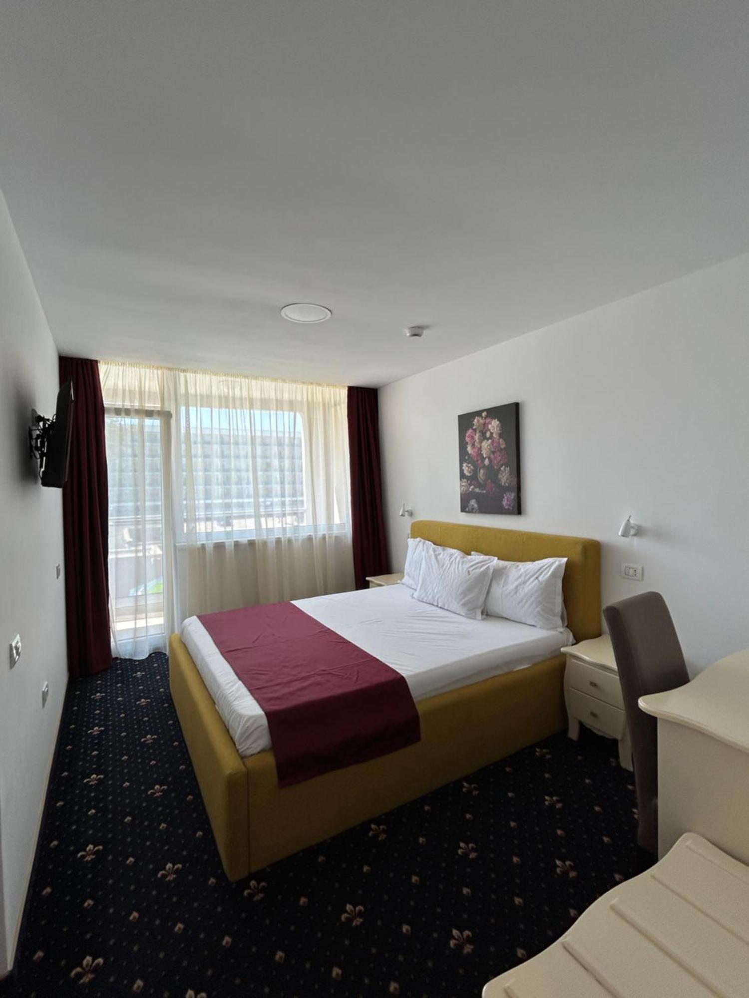 Hotel Agora Нептун Екстериор снимка
